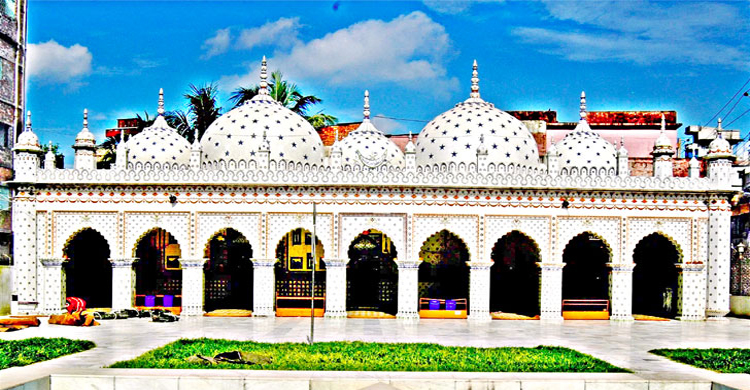 রমজানে যে চার আমল বেশি বেশি করবেন